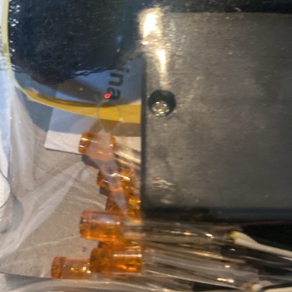 NIP Midnight Lace Lighted Mantle Scarf - Picture 6 of 8